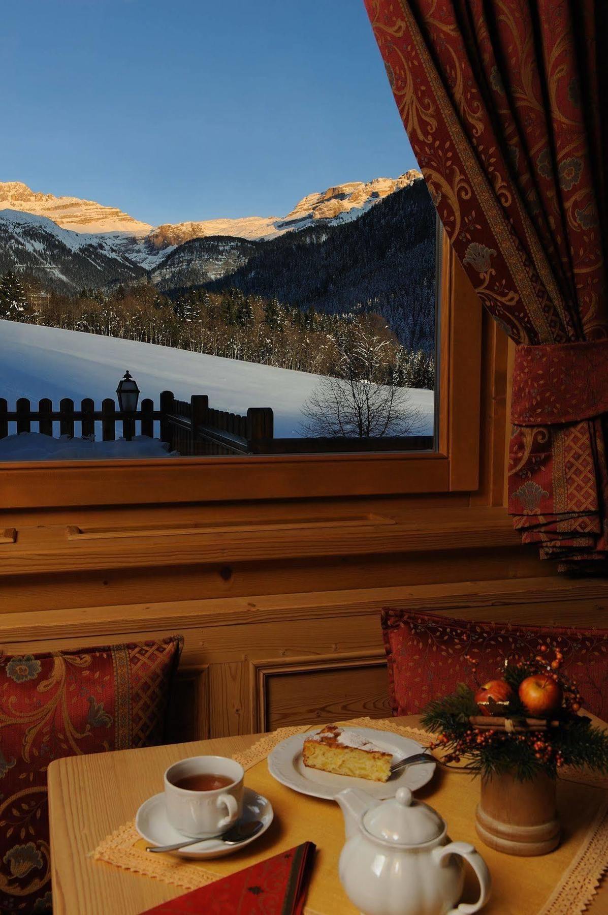 Hotel Garni La Soldanella Madonna Eksteriør billede