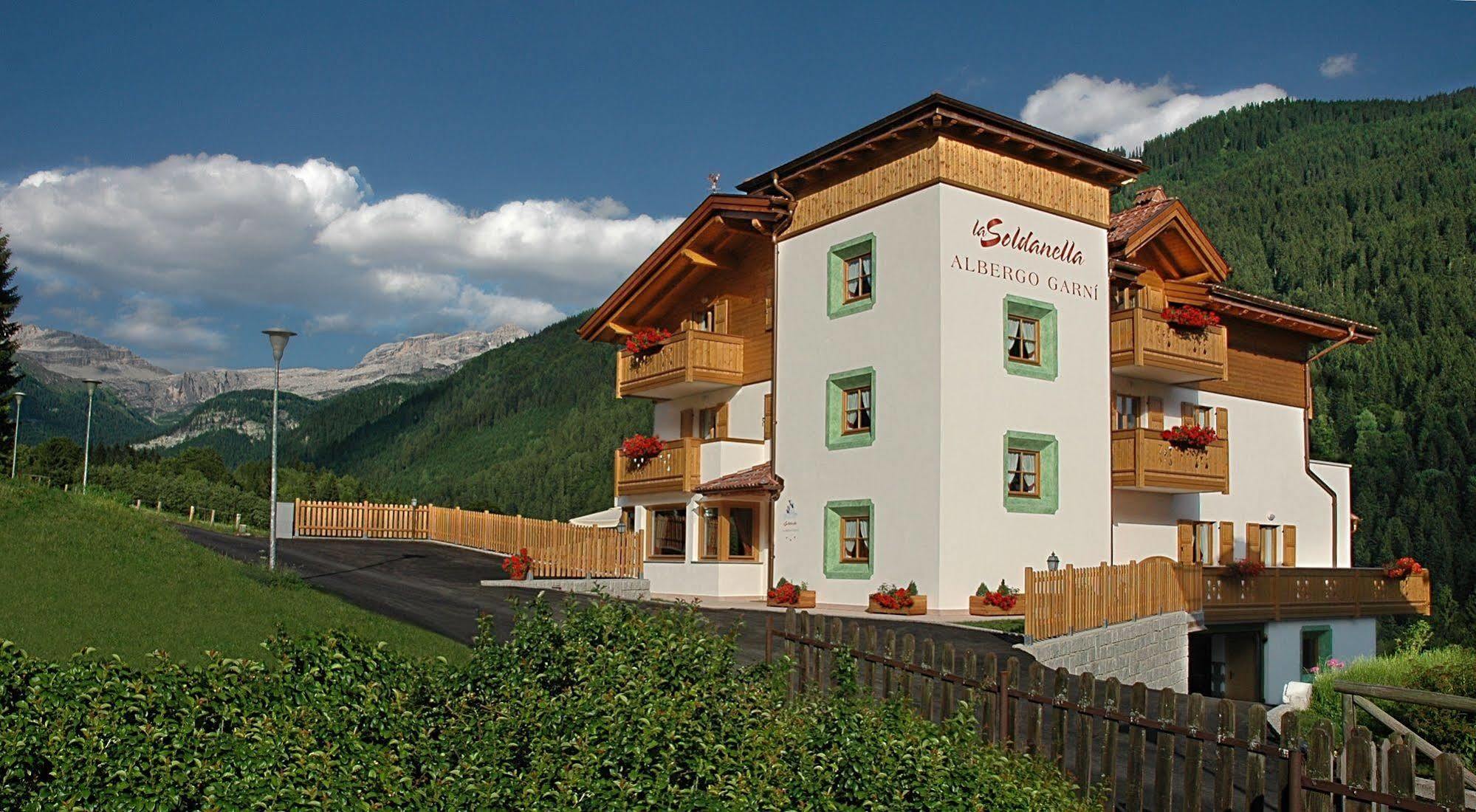 Hotel Garni La Soldanella Madonna Eksteriør billede
