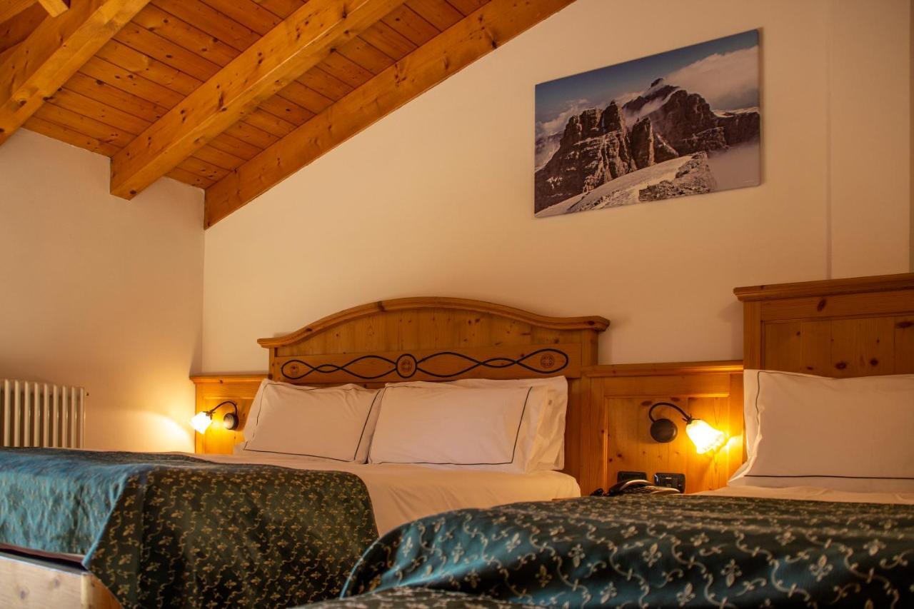 Hotel Garni La Soldanella Madonna Eksteriør billede
